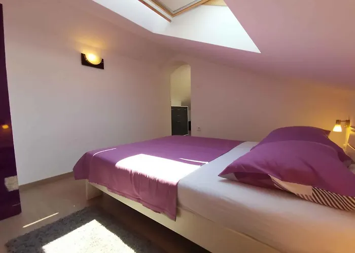 In 5739 크리크베니카