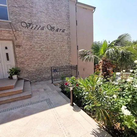 In 5739 Apartment