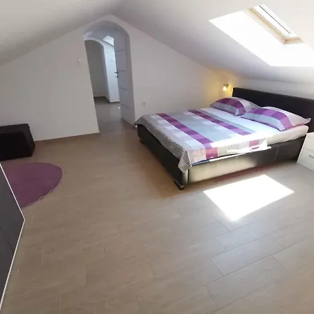 Apartment In Crikvenica 5739