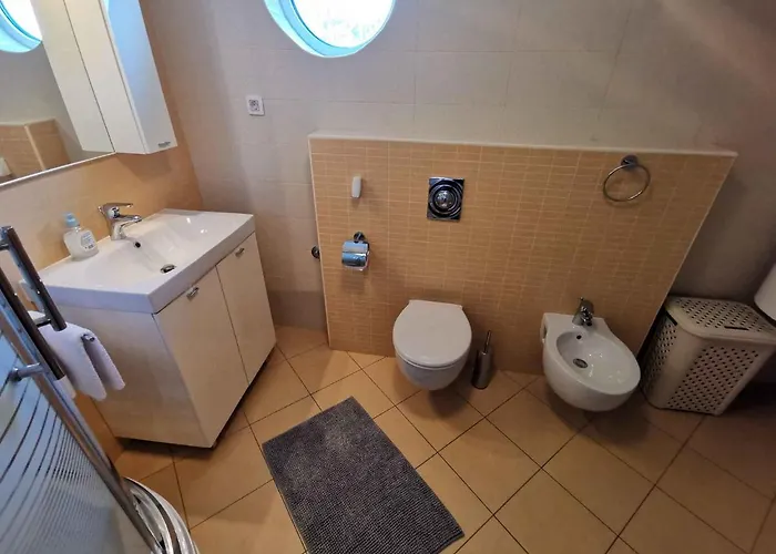 In 5739 * تْسْغيكفانِتْسا