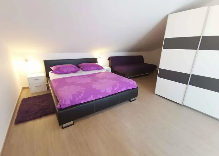 In 5739 شقة تْسْغيكفانِتْسا